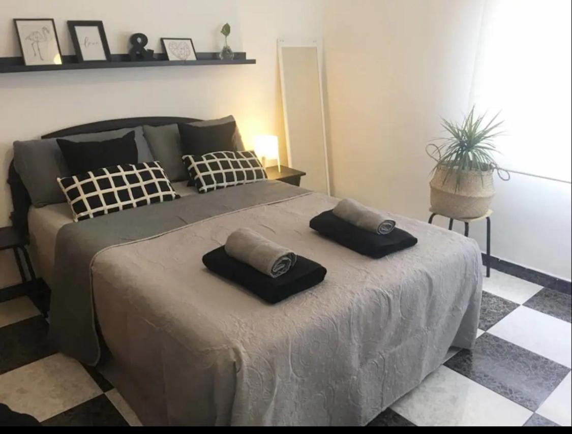 Habitacion 3 - 3 Planta Sin Ascensor En Piso Compartido No Es Piso Entero! Fuengirola Ngoại thất bức ảnh